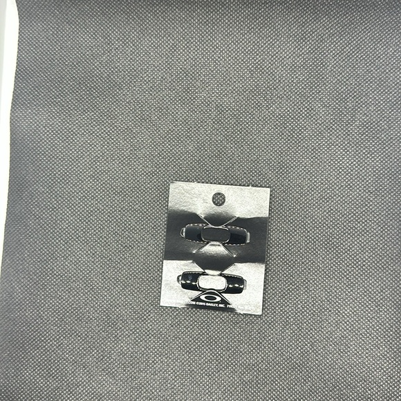 Oakley Men’s Batwolf Sunglasses Replacement Icons O’s logo pair - Picture 2 of 4